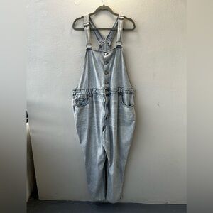 American eagle mom overoll